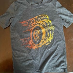 Boys Hot Wheels Shirt 5/$20